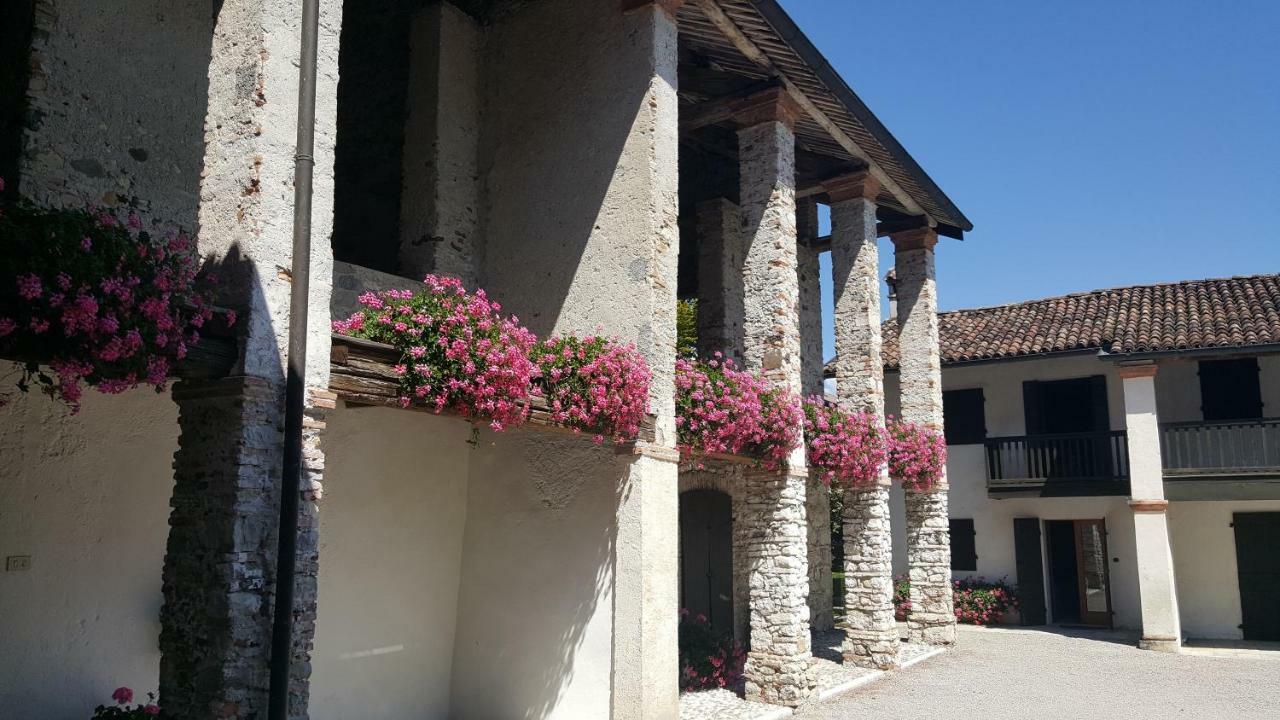 Colvago La Corte Spectacular Ancient *